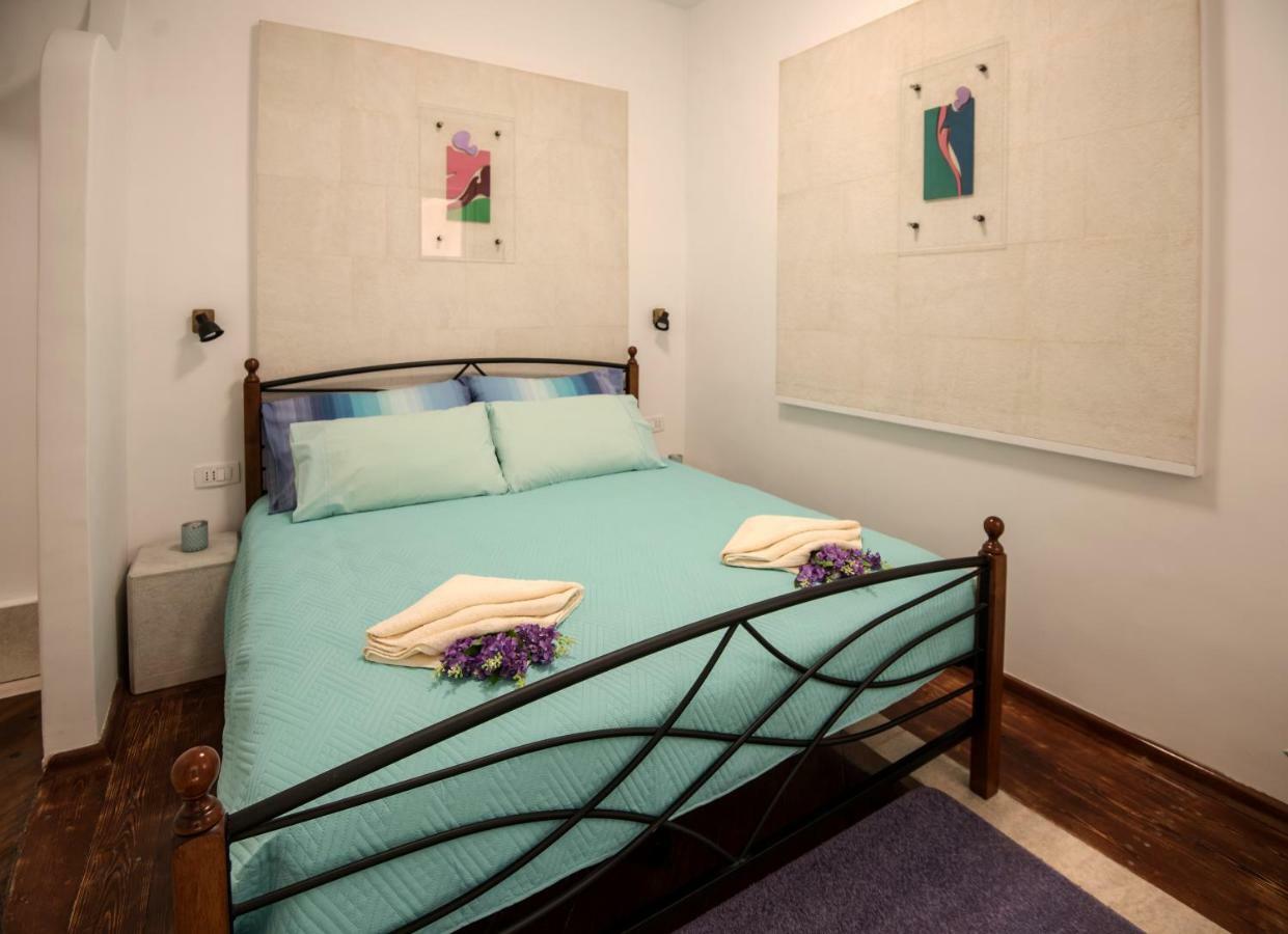 Ibis Your Cosy Oasis With Private Parking And Patio 스플리트 외부 사진