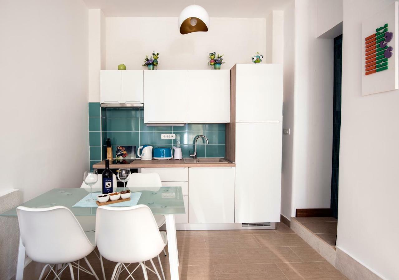 Ibis Your Cosy Oasis With Private Parking And Patio 스플리트 외부 사진