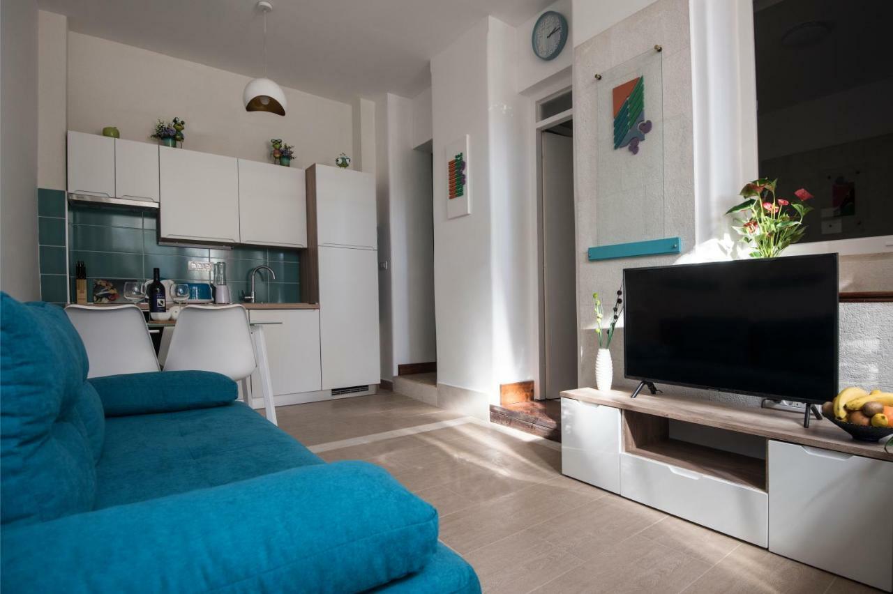 Ibis Your Cosy Oasis With Private Parking And Patio 스플리트 외부 사진